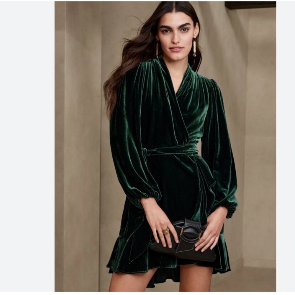Banana Republic Aida Green Velvet Wrap Dress Jewel Tone Fall Winter Silk Tall M